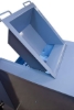 Integral hopper evenly disperses samples