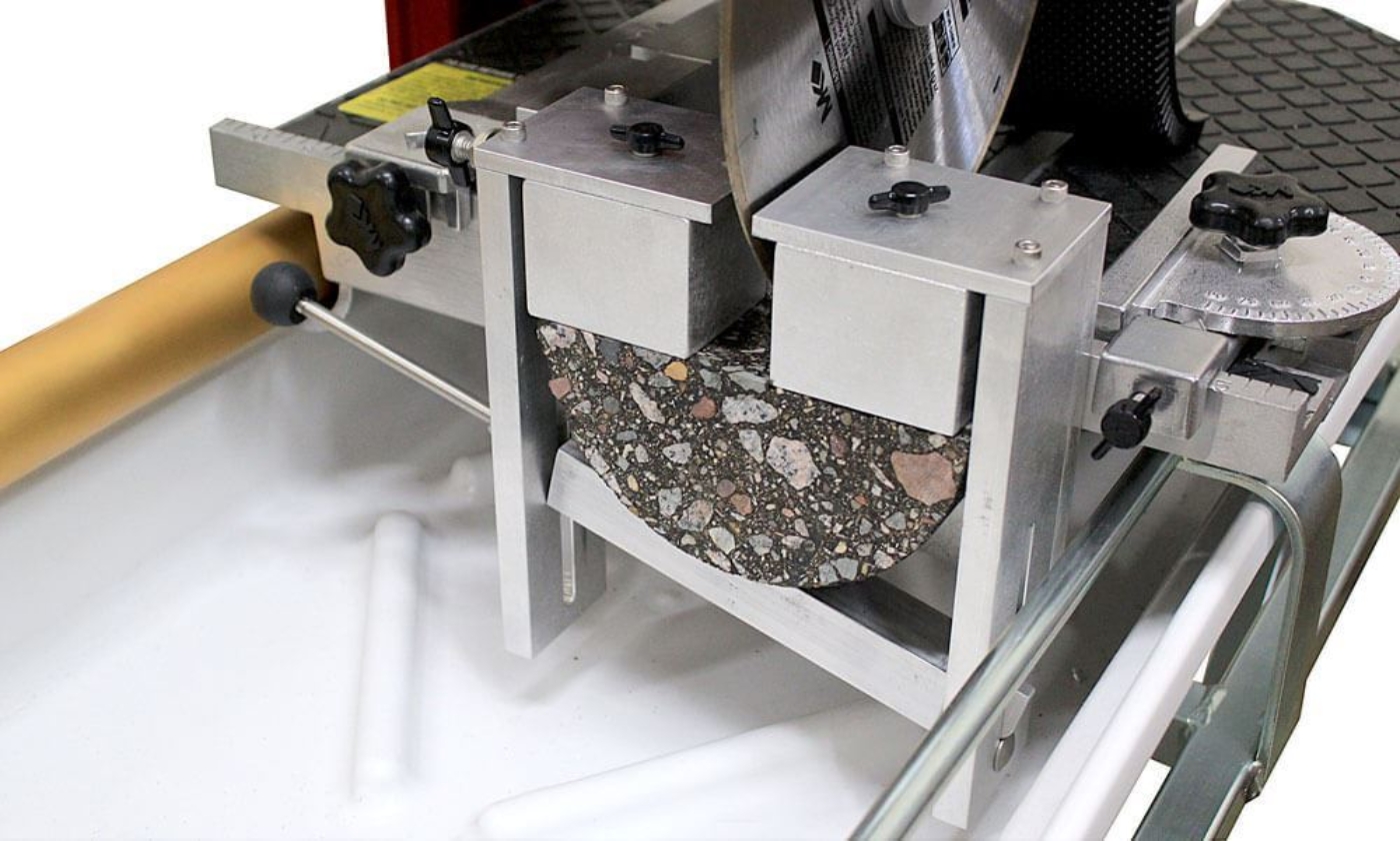 Picture of Sample Preparation Saw