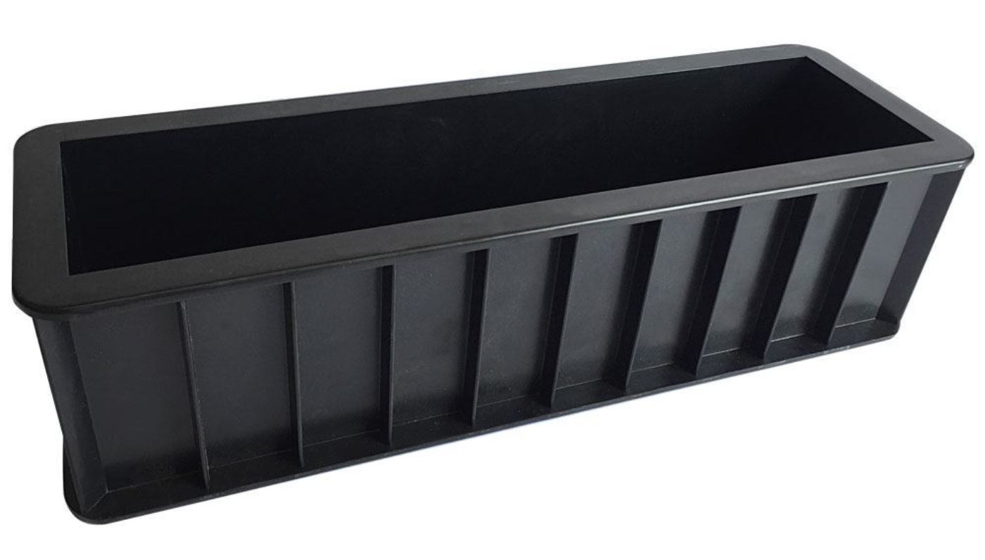 Picture of One-Piece Plastic Beam Mold
